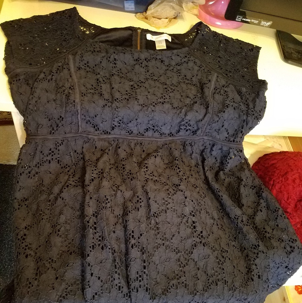 Maternity lace dress